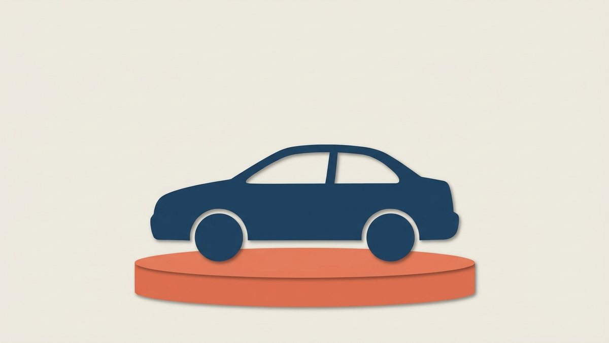 Пластилиновый силуэт автомобиля рядом с бумажной биркой на ветровом стекле